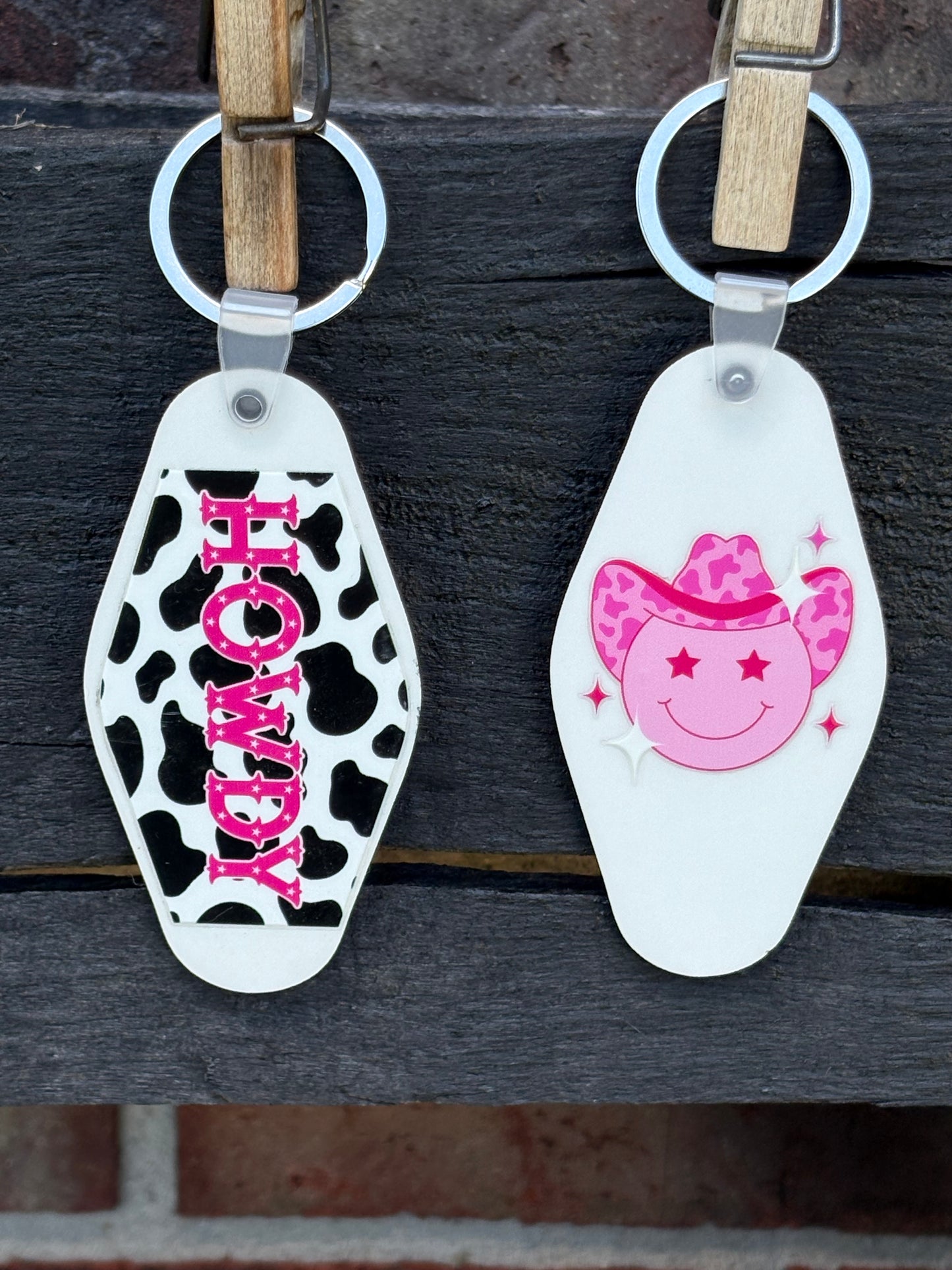 Howdy Keychain